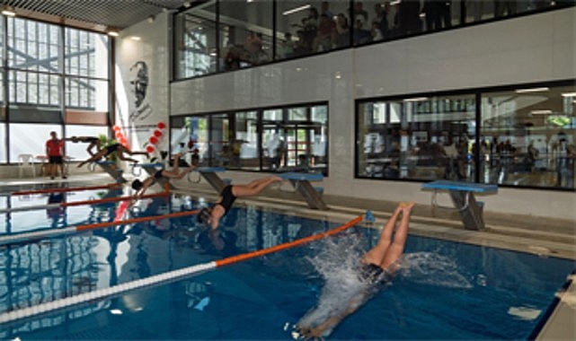 İzmirli çocuklar spor ve cümbüş dolu bir gün geçirdi