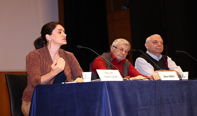 Usta Müellifler Edebiyatseverlerle Bir Ortaya Geldi