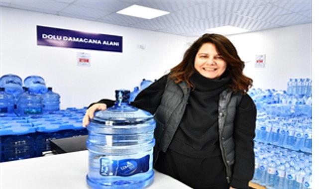 İzmirli 40 liraya sağlıklı damacana suya ulaşıyor İzmirli 40 liraya sağlıklı damacana suya ulaşıyor