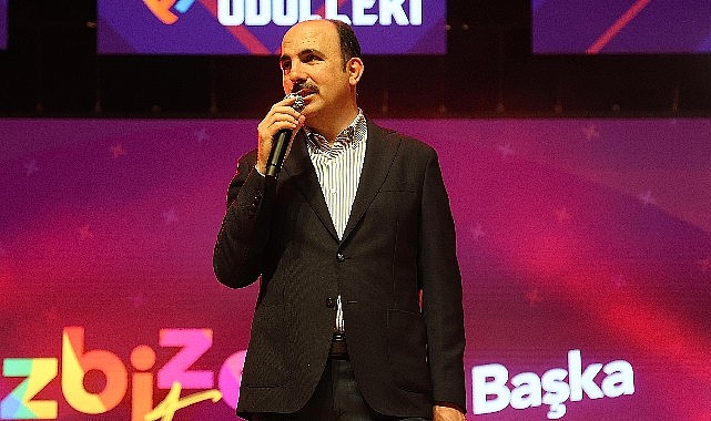 Lider Altay Gençlik Meclisi Topluluk Mükafatları “Biz Bize Fest Bi Başka” Programının Açılışına Katıldı Lider Altay Gençlik Meclisi Topluluk Mükafatları “Biz Bize Fest Bi Başka” Programının Açılışına Katıldı