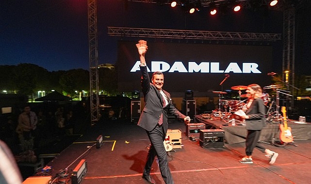 Lider Zeyrek Çağlak Şenliği Coşkusuna Ortak Oldu